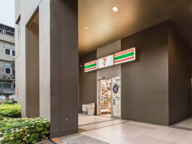 #Nawamin || ✨Luxury decorated condo || 5 minutes to 🛍️The Mall Bangkapi and 🚝MRT Bangkapi || Installments only 4,xxx baht || 😋 Surrounded by shops and restaurants || Multiple public transportation routes code 3542