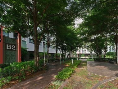 #Nawamin || ✨Luxury decorated condo || 5 minutes to 🛍️The Mall Bangkapi and 🚝MRT Bangkapi || Installments only 4,xxx baht || 😋 Surrounded by shops and restaurants || Multiple public transportation routes code 3542