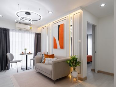 #Sukhumvit || ✨2 bedrooms, 60 sq.m. ||🚝 3 minutes to Punnawithi BTS || Installment payments only 9,xxx baht ||🛍️ 5 minutes to Seacon Square || 😊 Convenience store available || 🛵 Motorcycle taxi stand in front of the alley || Code 3543