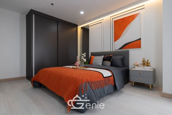 #Sukhumvit || โจ2 bedrooms, 60 sq.m. ||๐ 3 minutes to Punnawithi BTS || Installment payments only 9,xxx baht ||๐๏ธ 5 minutes to Seacon Square || ๐ Convenience store available || ๐ต Motorcycle taxi stand in front of the alley || Code 3543