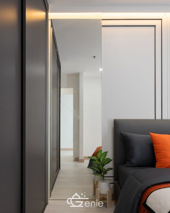#Sukhumvit || โจ2 bedrooms, 60 sq.m. ||๐ 3 minutes to Punnawithi BTS || Installment payments only 9,xxx baht ||๐๏ธ 5 minutes to Seacon Square || ๐ Convenience store available || ๐ต Motorcycle taxi stand in front of the alley || Code 3543