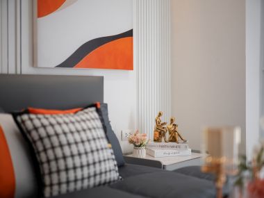 #Sukhumvit || ✨2 bedrooms, 60 sq.m. ||🚝 3 minutes to Punnawithi BTS || Installment payments only 9,xxx baht ||🛍️ 5 minutes to Seacon Square || 😊 Convenience store available || 🛵 Motorcycle taxi stand in front of the alley || Code 3543