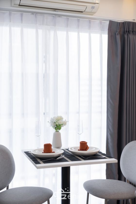 #Sukhumvit || โจ2 bedrooms, 60 sq.m. ||๐ 3 minutes to Punnawithi BTS || Installment payments only 9,xxx baht ||๐๏ธ 5 minutes to Seacon Square || ๐ Convenience store available || ๐ต Motorcycle taxi stand in front of the alley || Code 3543