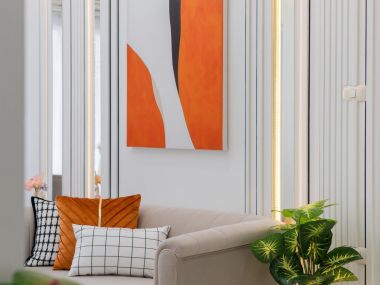 #Sukhumvit || ✨2 bedrooms, 60 sq.m. ||🚝 3 minutes to Punnawithi BTS || Installment payments only 9,xxx baht ||🛍️ 5 minutes to Seacon Square || 😊 Convenience store available || 🛵 Motorcycle taxi stand in front of the alley || Code 3543