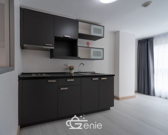 #Sukhumvit || โจ2 bedrooms, 60 sq.m. ||๐ 3 minutes to Punnawithi BTS || Installment payments only 9,xxx baht ||๐๏ธ 5 minutes to Seacon Square || ๐ Convenience store available || ๐ต Motorcycle taxi stand in front of the alley || Code 3543
