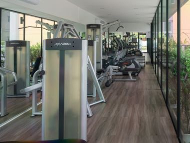 #Sukhumvit || ✨2 bedrooms, 60 sq.m. ||🚝 3 minutes to Punnawithi BTS || Installment payments only 9,xxx baht ||🛍️ 5 minutes to Seacon Square || 😊 Convenience store available || 🛵 Motorcycle taxi stand in front of the alley || Code 3543