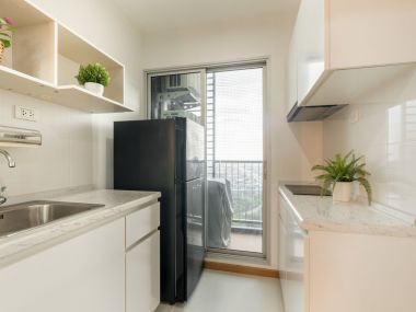 🛍️ Just 100 meters walk to The Mall Bangkae || 🚝 200 meters to MRT Lak Song || Installments from only 8,xxx baht || 🤩 Fully furnished common areas!! Code 3544