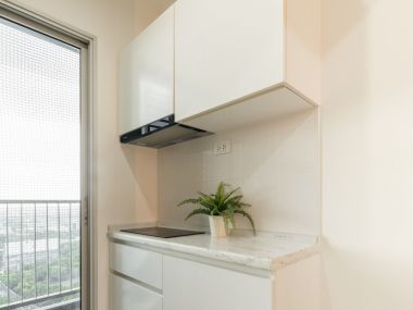 🛍️ Just 100 meters walk to The Mall Bangkae || 🚝 200 meters to MRT Lak Song || Installments from only 8,xxx baht || 🤩 Fully furnished common areas!! Code 3544