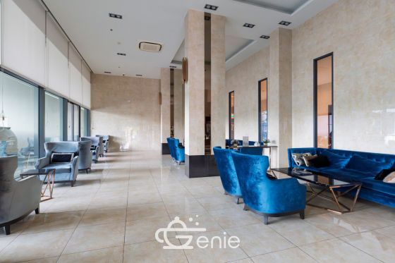 🛍️ Just 100 meters walk to The Mall Bangkae || 🚝 200 meters to MRT Lak Song || Installments from only 8,xxx baht || 🤩 Fully furnished common areas!! Code 3544