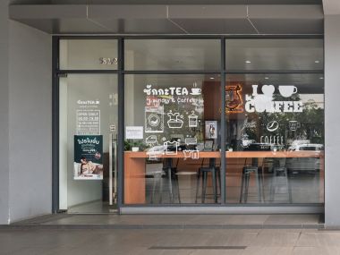 🛍️ Just 100 meters walk to The Mall Bangkae || 🚝 200 meters to MRT Lak Song || Installments from only 8,xxx baht || 🤩 Fully furnished common areas!! Code 3544