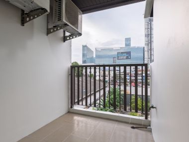 #Sukhumvit Luxury 1-Bedroom Condo ✨ || 🚝 300 meters from Punnawithi BTS Station || Installments from just 8,xxx baht || 🛍️ 10 minutes to Central Bangna || 🤩 Fully furnished common areas!! Code 3545