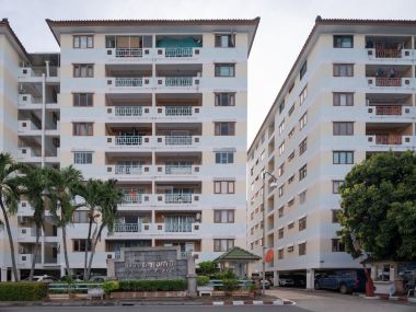 Spacious 72 sq.m. condo✨ || 3 minutes to BTS Bangna || Installment payments only 7,xxx baht || 🛍 10 minutes to Central Bangna || 😋 Abundant with shops and restaurants || Code 3548