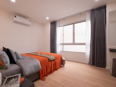 Luxurious condo ✨ || 2 minutes to MRT Lat Phrao || Installments from just 6,xxx baht || 🛍 8 minutes to Central Plaza Lat Phrao || 😋 Plenty of shops and restaurants || Code 3549