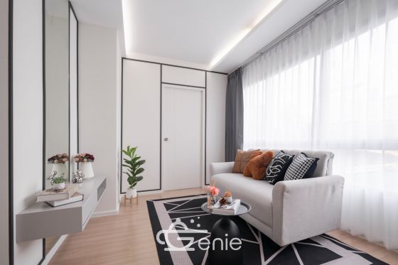 Luxurious condo β¨ || 2 minutes to MRT Lat Phrao || Installments from just 6,xxx baht || π 8 minutes to Central Plaza Lat Phrao || π Plenty of shops and restaurants || Code 3549