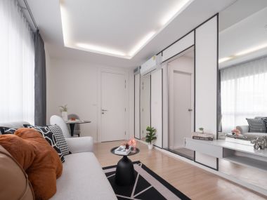 Luxurious condo ✨ || 2 minutes to MRT Lat Phrao || Installments from just 6,xxx baht || 🛍 8 minutes to Central Plaza Lat Phrao || 😋 Plenty of shops and restaurants || Code 3549