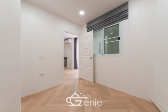 Spacious 57 sq.m. condo✨ || 6 minutes to The Mall Ramkhamhaeng || Installments only 6,xxx baht || 🛍 5 minutes to MRT Hua Mak || 😋 Abundant shops and restaurants || Code 3550