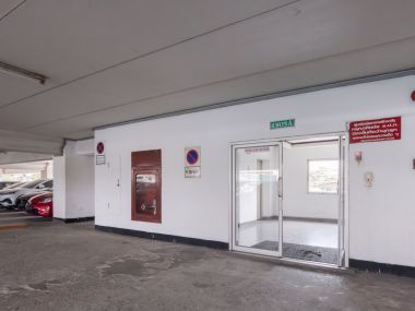 คอนโดห้องใหญ่ 57 ตร.ม.✨|| 6 นาที เดอะมอลล์ รามคำแหง || ผ่อนเพียง 6,xxx บาท || 🛍 5 นาที ARL หัวหมาก || 😋อุดมสมบูรณ์ด้วยร้านค้าและร้านอาหาร ||รหัส 3550