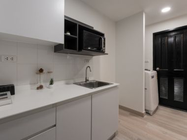 #รัชดา ห้องใหญ่ 37 ตร.ม.|| 🚝450 เมตร  #MRTสุทธิสาร || 🛍️ 5 นาที #เซ็นทรัลพระราม9 || ผ่อนเพียง 9,xxx บาท || รหัส 3557