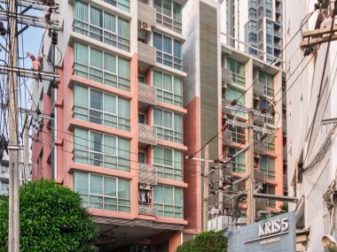 #รัชดา ห้องใหญ่ 37 ตร.ม.|| 🚝450 เมตร  #MRTสุทธิสาร || 🛍️ 5 นาที #เซ็นทรัลพระราม9 || ผ่อนเพียง 9,xxx บาท || รหัส 3557