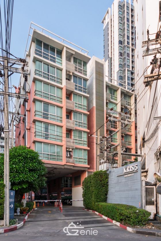 #Ratchada, large room, 37 sq m. || ๐450 meters to #MRT Suthisan || ๐๏ธ 5 minutes to #Central Rama 9 || Installment payments only 9,xxx baht || Code 3557