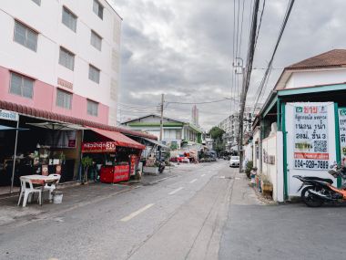 #รัชโยธิน ห้องใหญ่ 31 ตร.ม.|| 🛍️4 นาที #เมเจอร์รัชโยธิน || 🚝 2 นาที #BTS เสนานิคม || ผ่อนเพียง 8,xxxบาท รหัส