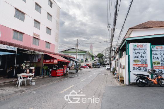 #Ratchayothin Large room 31 sq.m. || ๐๏ธ4 minutes to #MajorRatchayothin || ๐ 2 minutes to #BTSSenaNikom || Installments as low as 8,xxx baht. Code