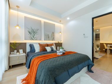 #รัชดา17 ห้องใหญ่ 37 ตร.ม.✨ || 🚝 450 เมตรเดินถึง #MRTสุทธิสาร || 3 นาที ตลาดห้วยขวาง 🛍️ 10 นาที #เซ็นทรัลพระราม9 || 💵 ผ่อนเพียง 9,xxx บาท || รหัส3570