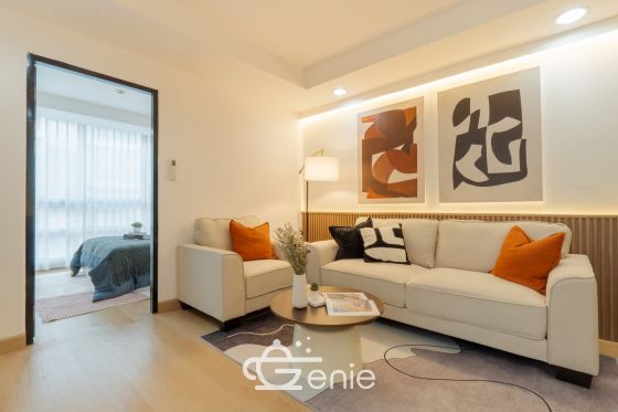 #Ratchada17 Large room, 37 sq.m. ✨ || 🚝 450 meters walk to #MRT Sutthisan || 3 minutes to Huai Khwang Market 🛍️ 10 minutes to #Central Rama 9 || 💵 Installments as low as 9,xxx baht || Code 3570