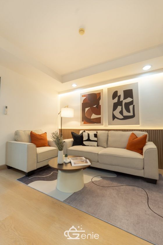 #Ratchada17 Large room, 37 sq.m. ✨ || 🚝 450 meters walk to #MRT Sutthisan || 3 minutes to Huai Khwang Market 🛍️ 10 minutes to #Central Rama 9 || 💵 Installments as low as 9,xxx baht || Code 3570