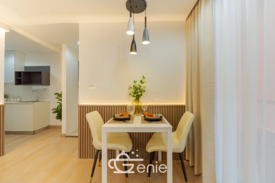 #Ratchada17 Large room, 37 sq.m. ✨ || 🚝 450 meters walk to #MRT Sutthisan || 3 minutes to Huai Khwang Market 🛍️ 10 minutes to #Central Rama 9 || 💵 Installments as low as 9,xxx baht || Code 3570