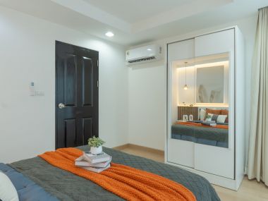 #รัชดา17 ห้องใหญ่ 37 ตร.ม.✨ || 🚝 450 เมตรเดินถึง #MRTสุทธิสาร || 3 นาที ตลาดห้วยขวาง 🛍️ 10 นาที #เซ็นทรัลพระราม9 || 💵 ผ่อนเพียง 9,xxx บาท || รหัส3570