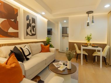 #รัชดา17 ห้องใหญ่ 37 ตร.ม.✨ || 🚝 450 เมตรเดินถึง #MRTสุทธิสาร || 3 นาที ตลาดห้วยขวาง 🛍️ 10 นาที #เซ็นทรัลพระราม9 || 💵 ผ่อนเพียง 9,xxx บาท || รหัส3570