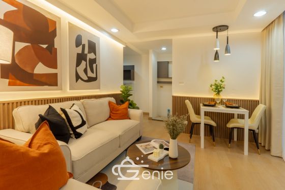 #Ratchada17 Large room, 37 sq.m. ✨ || 🚝 450 meters walk to #MRT Sutthisan || 3 minutes to Huai Khwang Market 🛍️ 10 minutes to #Central Rama 9 || 💵 Installments as low as 9,xxx baht || Code 3570