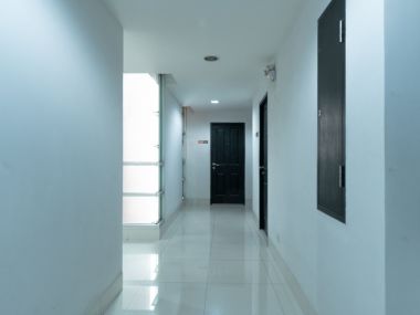 #รัชดา17 ห้องใหญ่ 37 ตร.ม.✨ || 🚝 450 เมตรเดินถึง #MRTสุทธิสาร || 3 นาที ตลาดห้วยขวาง 🛍️ 10 นาที #เซ็นทรัลพระราม9 || 💵 ผ่อนเพียง 9,xxx บาท || รหัส3570