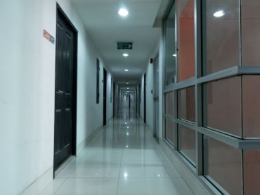 #รัชดา17 ห้องใหญ่ 37 ตร.ม.✨ || 🚝 450 เมตรเดินถึง #MRTสุทธิสาร || 3 นาที ตลาดห้วยขวาง 🛍️ 10 นาที #เซ็นทรัลพระราม9 || 💵 ผ่อนเพียง 9,xxx บาท || รหัส3570