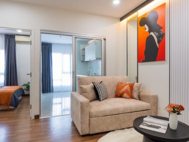 #Tiwanon Intersection, Large room, 35 sq.m. ✨ || 🚝 100 meters walk to #MRT Tiwanon || Installments as low as 7,xxx baht 💵 10 minutes to #TheMall Ngamwongwan ||Code3571