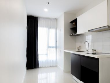 #Tiwanon Intersection, Large room, 35 sq.m. ✨ || 🚝 100 meters walk to #MRT Tiwanon || Installments as low as 7,xxx baht 💵 10 minutes to #TheMall Ngamwongwan ||Code3571