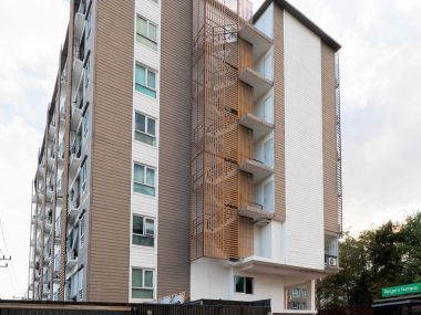 #Prachachuen16 ✨Installment payments as low as 6,xxx THB/month 🚝 600 meters from #MRT Bang Son || 5 minutes to Lotus Tao Poon || Ready to move in with just your luggage 🛍️Code3572