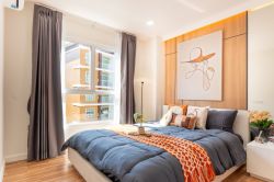 #Ramindra 2 Bedrooms, 48 ​​sq m ✨ Next to the night market near the expressway 💵 Installments as low as 9,xxx THB 🚝 Walking distance to #MRT Wacharaphon || 🛍️ 10 minutes to #Central Ramindra, 10 minutes to Fashion Island Code3575