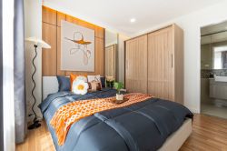 #Ramindra 2 Bedrooms, 48 ​​sq m ✨ Next to the night market near the expressway 💵 Installments as low as 9,xxx THB 🚝 Walking distance to #MRT Wacharaphon || 🛍️ 10 minutes to #Central Ramindra, 10 minutes to Fashion Island Code3575