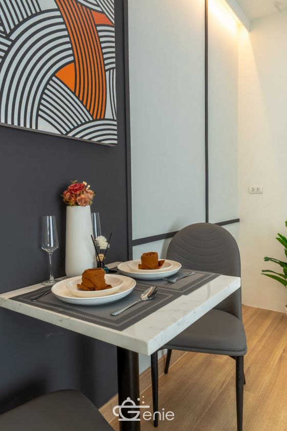 #Sukhumvit105 Large room, 36 sq.m. ✨ || 🚝 300 m walk to #MRT Srilasal || 200 m to Sikarin Hospital code