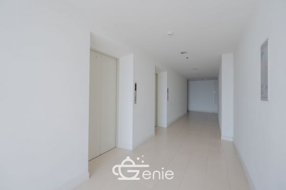 #Sukhumvit105 Large room, 36 sq.m. ✨ || 🚝 300 m walk to #MRT Srilasal || 200 m to Sikarin Hospital code