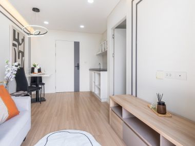 #Chaengwatthana 10 Beautiful, luxuriously decorated 26 sq.m. condo ✨ || ✈️ Near #DonMueangAirport || 5 minutes to #RedLineMRT || 💵 Installments as low as 6,xxx THB || Code3585