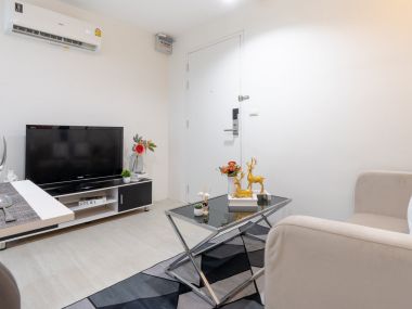 #Sukhumvit 64 Luxury 28 sq.m. room ✨ || 🚝 250 m. #BTS Punnawithi || 5 minutes to #BITEC Bangna || 💵 Installments as low as 7,xxx THB || Code3587