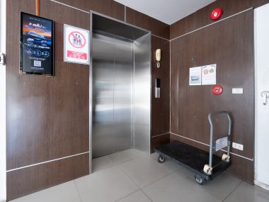 #Sukhumvit 64 Luxury 28 sq.m. room ✨ || 🚝 250 m. #BTS Punnawithi || 5 minutes to #BITEC Bangna || 💵 Installments as low as 7,xxx THB || Code3587