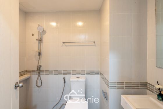 #บางนา - ตราด 23 || 💵 ผ่อนเพียง 6,xxx บาท || 🚝 เดิน 300 ม. ถึง เซ็นทรัลบางนา || 5 นาที #MRT ศรีเอี่ยม || 🛍️ 10 นาที #BTS บางนา || เฟอร์ครบพร้อมเข้าอยู่ || รหัส 3596