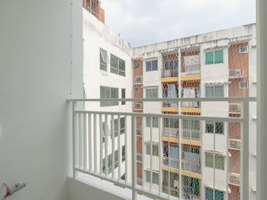 #ลาดพร้าว✨ || 🚝 4 นาที #MRT ลาดพร้าว || 🛍️ 8 นาที #เซ็นทรัลลาดพร้าว || 💵 ผ่อนเพียง 6,xxx บาท || 🚗 เข้าออกได้ทั้งถนนลาดพร้าวและพหลโยธิน || รหัส3599