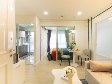 #ดอนเมือง #วิภาวดี || ✨𝟮 ห้องนอน || 🤩 ราคาไม่ถึง 𝟮 ล้าน || 💵 ผ่อน 𝟳,𝙭𝙭𝙭 เท่านั้น || ✈️ ติดสนามบินดอนเมือง |🚈 𝟮 นาทีถึง 𝙈𝙍𝙏 หลักสี่สายสีชมพู || 3608