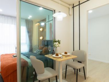 #ดอนเมือง #วิภาวดี || ✨𝟮 ห้องนอน || 🤩 ราคาไม่ถึง 𝟮 ล้าน || 💵 ผ่อน 𝟳,𝙭𝙭𝙭 เท่านั้น || ✈️ ติดสนามบินดอนเมือง |🚈 𝟮 นาทีถึง 𝙈𝙍𝙏 หลักสี่สายสีชมพู || 3608