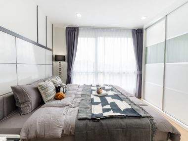 #ThaPra #ThoetThai33 || ✨Large 36 sq m room || 🚝 Next to BTS #TaladPlu || 💵 Installments starting at only 8,xxx THB || 🚶‍♀️ 500 meters walk to #TheMallThaPra || 10 minutes to ICONSIAM || 🛍️ Fully furnished, ready to move in.